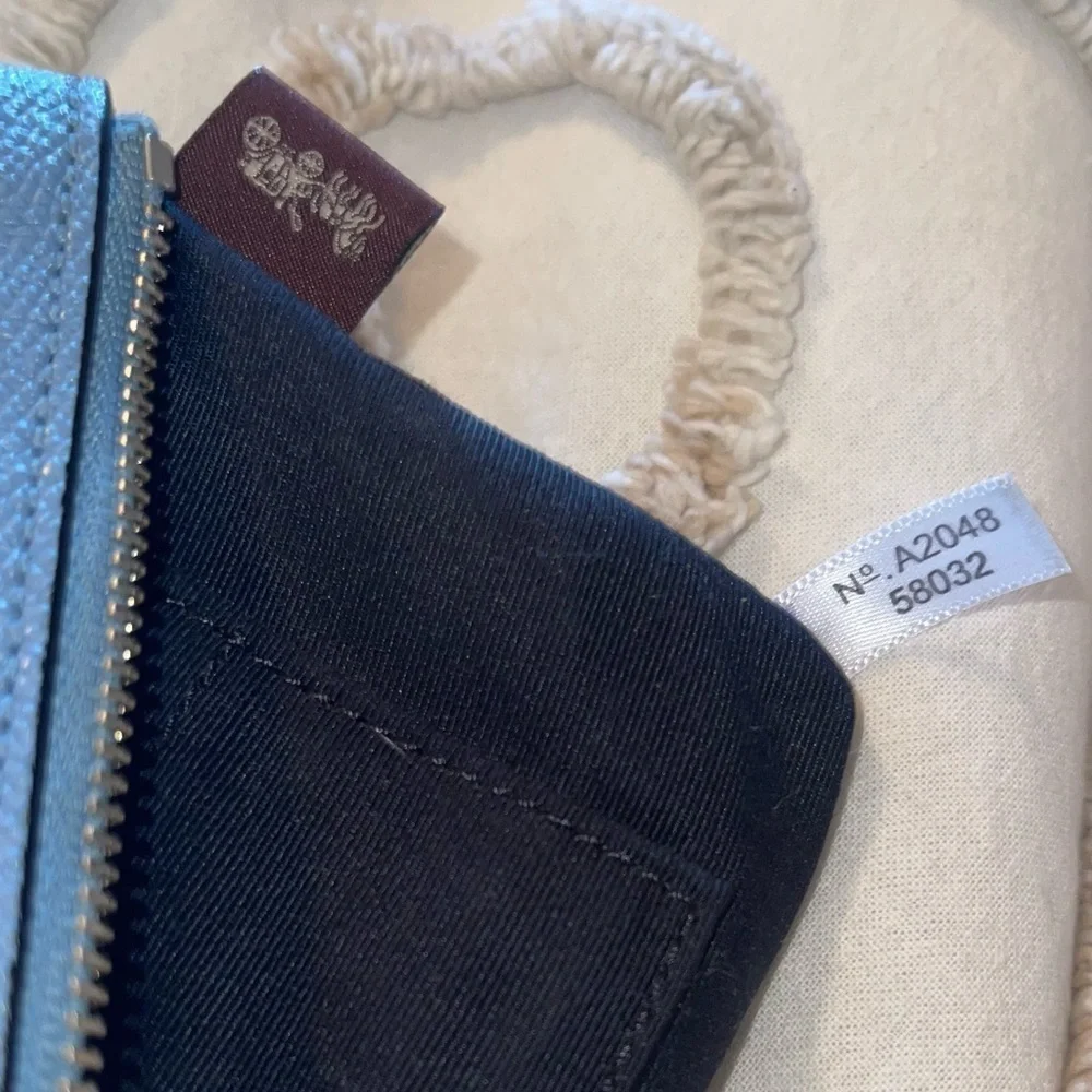 COACH Beautiful Baby Blue Wristlet Silver hardware and Logo - Picture 9 of 10